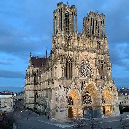 Le Clovis - Centre - Cathedrale Reims