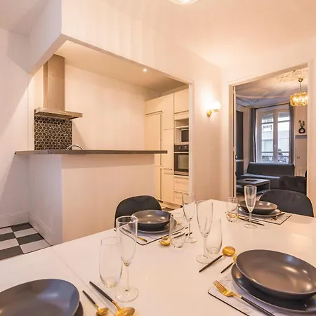 Le Clovis - Centre - Cathedrale * Reims